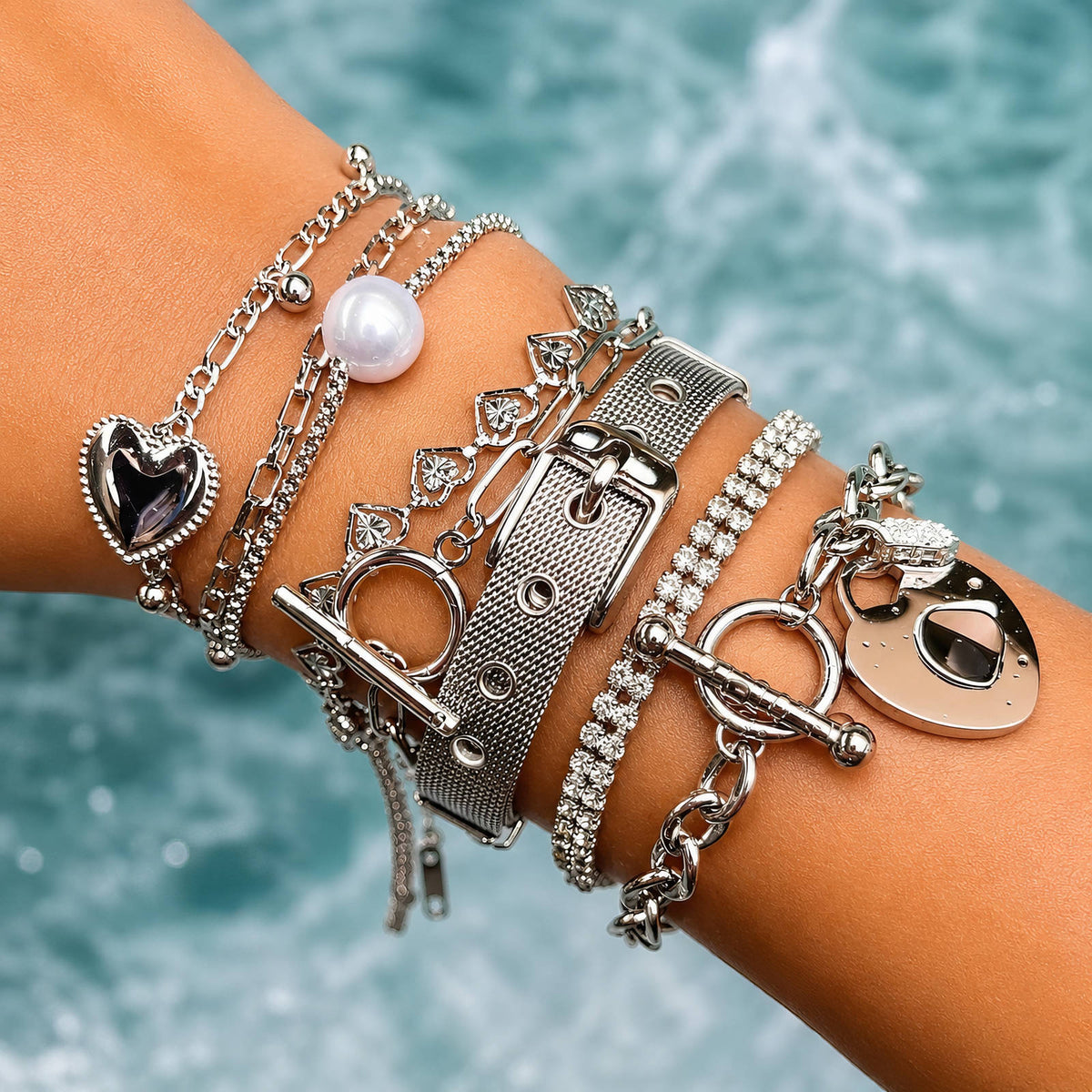Polished Heart Bracelet